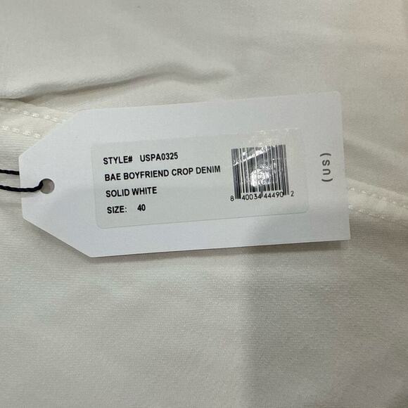 NWT Universal Standard Bae Boyfriend Crop Denim Jeans White Straight Leg Sz 40 - Picture 5 of 6